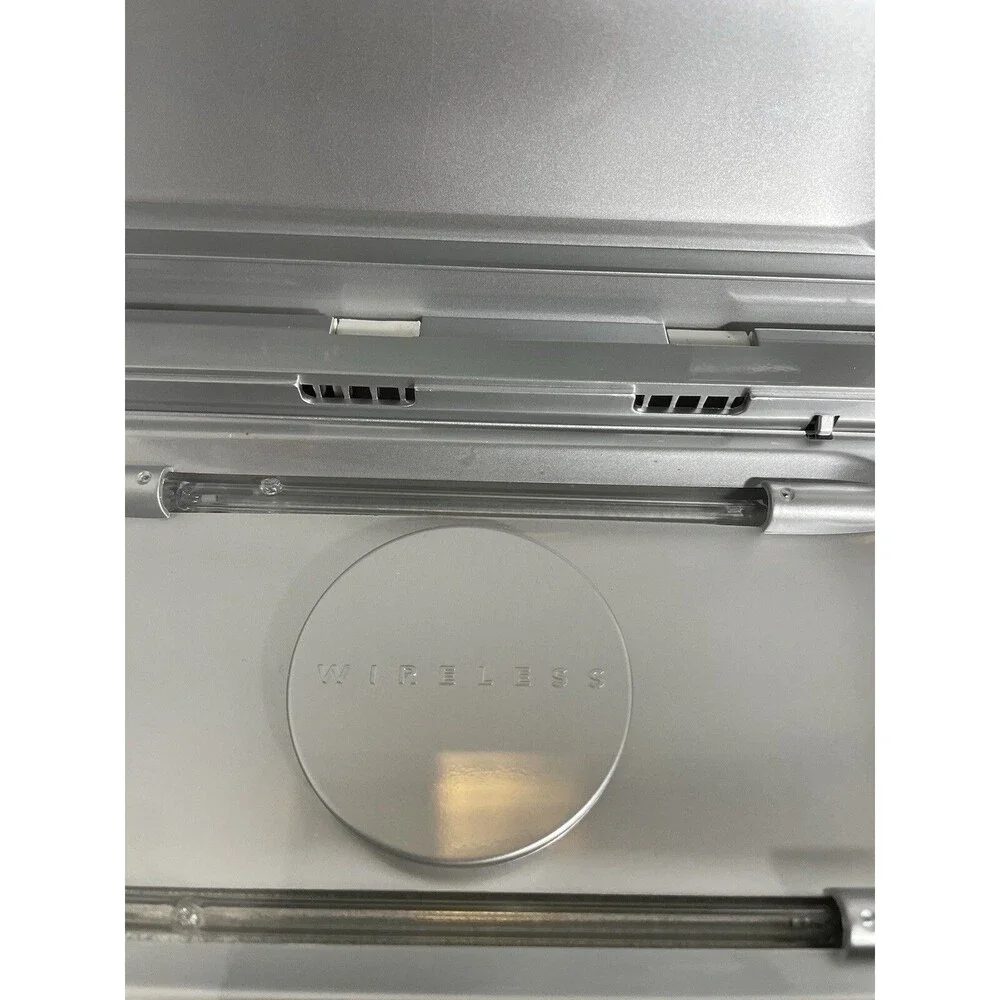 PHONESOAP 3 UV Cell Phone Sanitizer Cleaner & Dual Universal Charger White 600W
